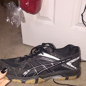 asics volleyball shoes